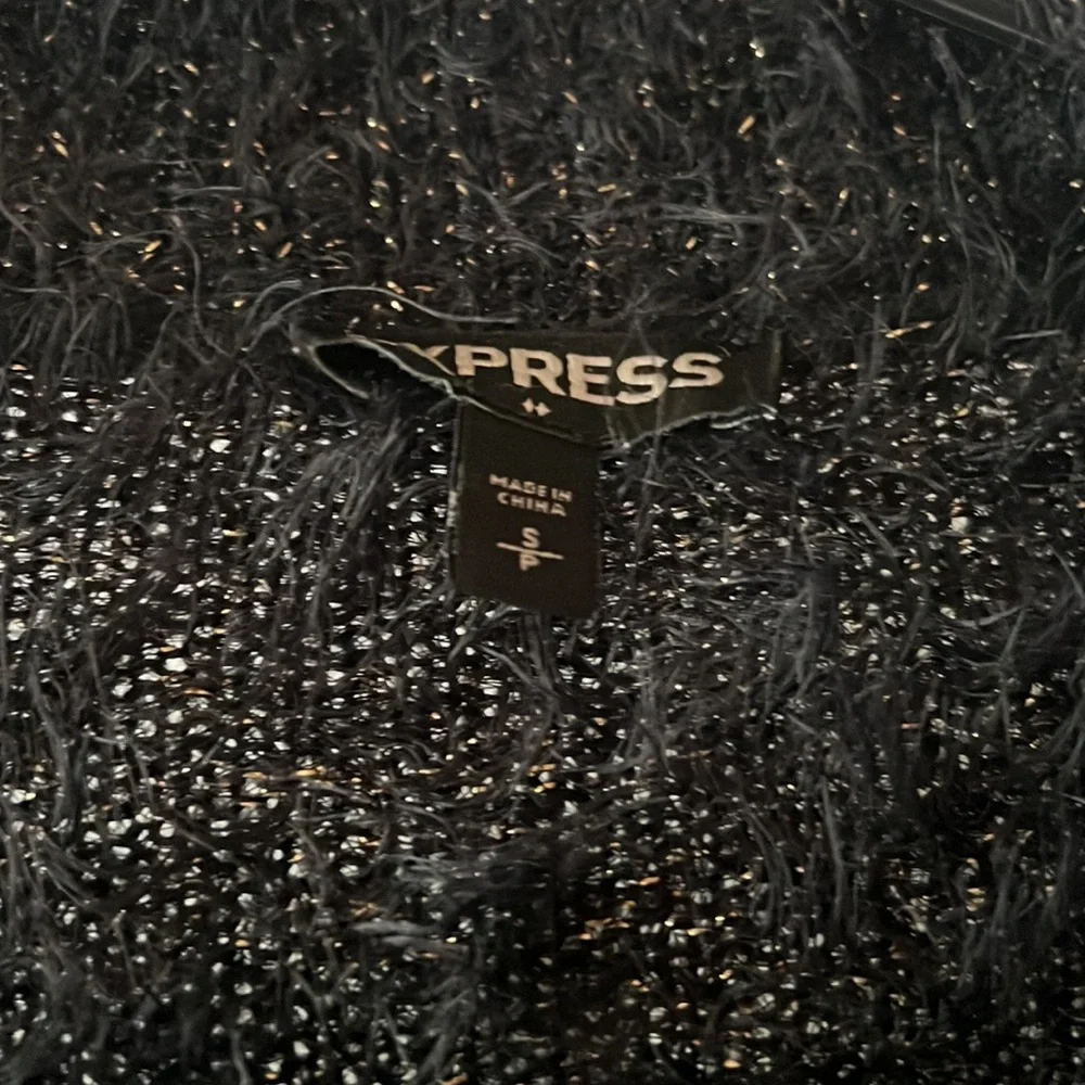 Express sweater small - Picture 3 of 4